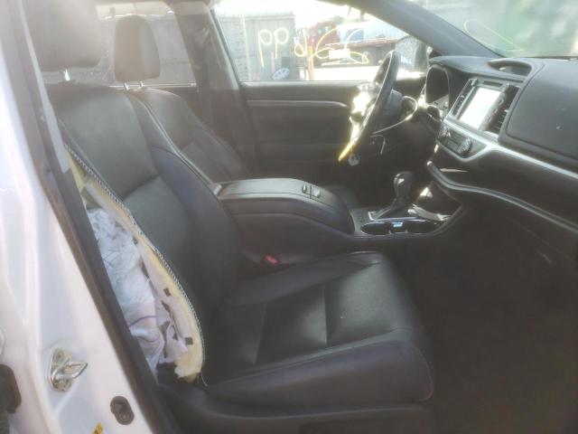Photo 5 from auction – 2018 TOYOTA HIGHLANDER with VIN 5TDYZRFH4JS255310