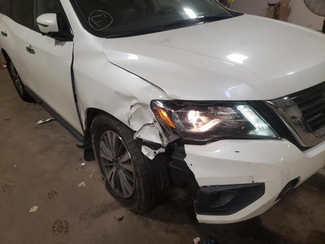 Photo 9 from auction – 2017 NISSAN PATHFINDER with VIN 5N1DR2MM2HC629670