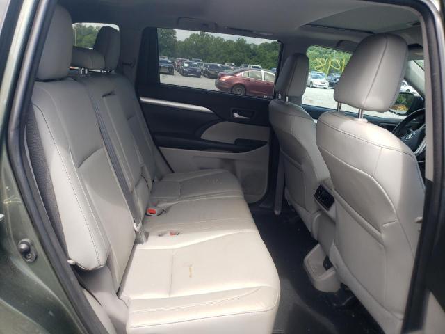 Photo 6 from auction – 2018 TOYOTA HIGHLANDER with VIN 5TDKZRFH9JS280127