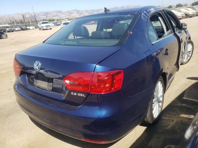 Photo 4 from auction – 2011 VOLKSWAGEN JETTA SEL with VIN 3VWLZ7AJ7BM397996