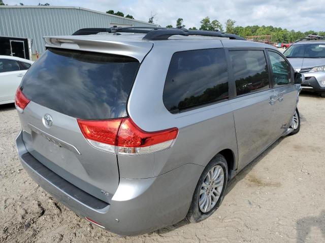Photo 4 from auction – 2013 TOYOTA SIENNA XLE with VIN 5TDYK3DC4DS361687