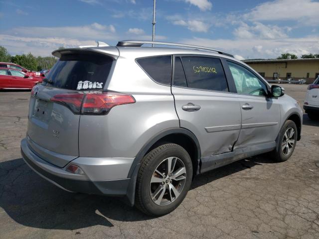 Photo 4 from auction – 2017 TOYOTA RAV4 XLE with VIN 2T3RFREV7HW555405