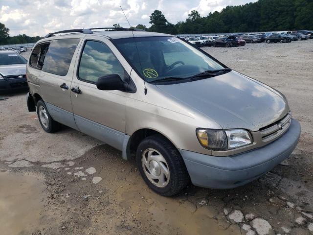 TOYOTA SIENNA LE 2000 with VIN 4T3ZF13C1YU273375 - Photo from auction