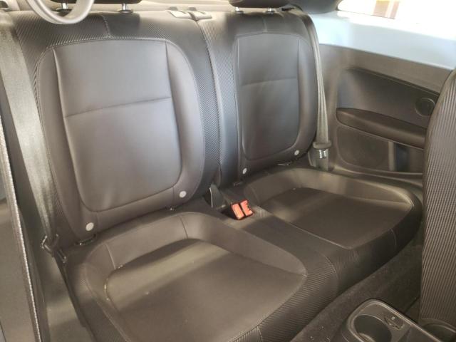 Photo 6 from auction – 2012 VOLKSWAGEN BEETLE with VIN 3VWHX7AT4CM632742