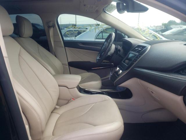 Photo 5 from auction – 2017 LINCOLN MKC RESERV with VIN 5LMTJ3DH2HUL70620