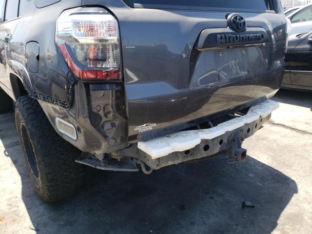 Photo 9 from auction – 2018 TOYOTA 4RUNNER SR with VIN JTEBU5JR0J5549673