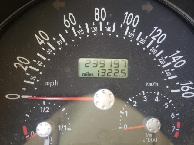 Photo 8 from auction – 2000 VOLKSWAGEN NEW BEETLE with VIN 3VWDD21C9YM498523