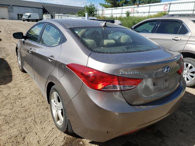 Photo 3 from auction – 2012 HYUNDAI ELANTRA GL with VIN 5NPDH4AE0CH141962