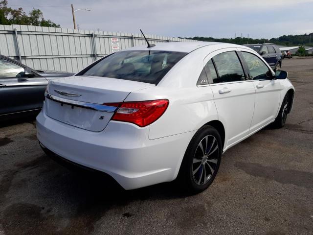 Photo 4 from auction – 2014 CHRYSLER 200 TOURIN with VIN 1C3CCBBG9EN132182