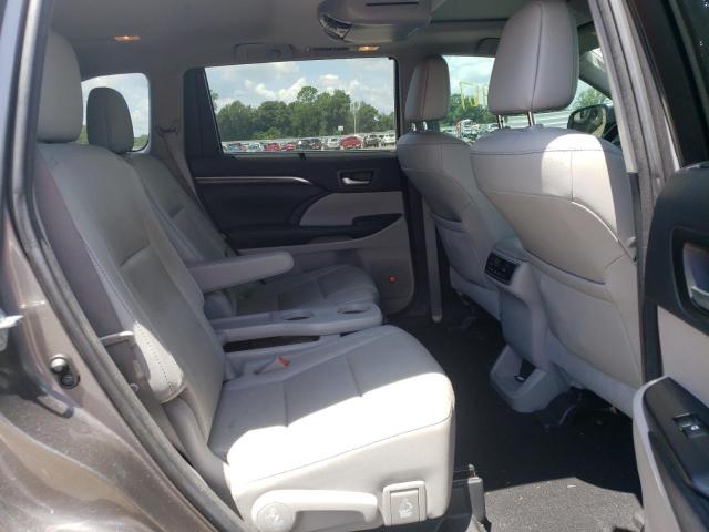 Photo 6 from auction – 2016 TOYOTA HIGHLANDER with VIN 5TDYKRFH6GS187119