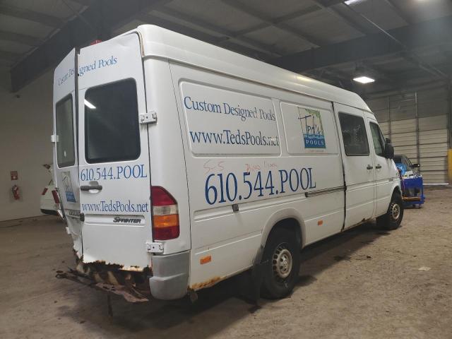 Photo 4 from auction – 2005 DODGE SPRINTER 2 with VIN WD0PD744155824535