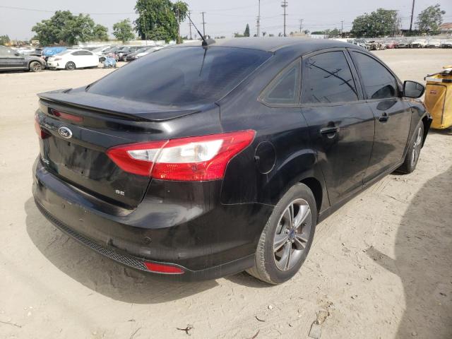 Zdjęcie 4 z aukcji – 2014 FORD FOCUS SE z VIN 1FADP3F21EL399472