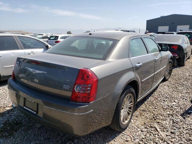 Photo 4 from auction – 2010 CHRYSLER 300 TOURIN with VIN 2C3CA5CV7AH125710