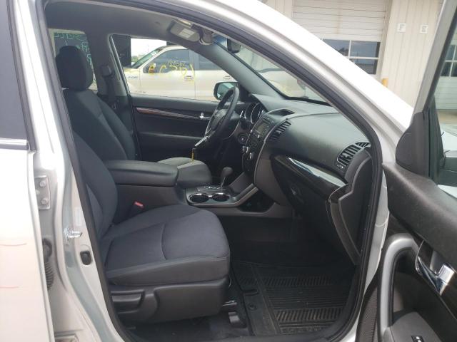 Photo 5 from auction – 2013 KIA SORENTO LX with VIN 5XYKT4A63DG359403