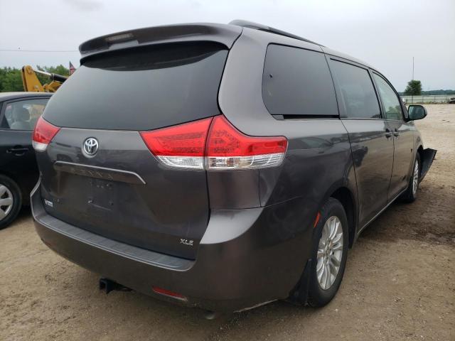 Photo 4 from auction – 2012 TOYOTA SIENNA XLE with VIN 5TDYK3DC0CS271547