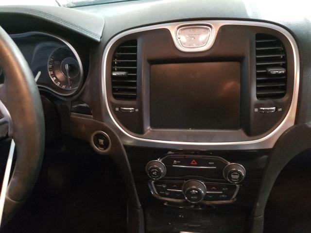 Photo 9 from auction – 2016 CHRYSLER 300 LIMITE with VIN 2C3CCAAG8GH233950