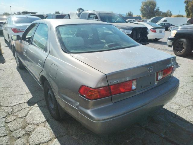 Photo 3 from auction – 2000 TOYOTA CAMRY CE with VIN JT2BG22K0Y0440383