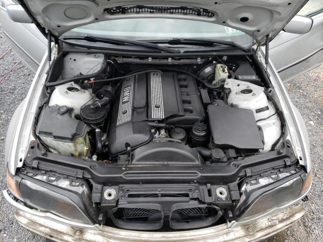 Photo 7 from auction – 2005 BMW 325 I with VIN WBAEV33475KW17945