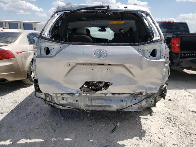 Photo 9 from auction – 2018 TOYOTA SIENNA XLE with VIN 5TDYZ3DC3JS910268