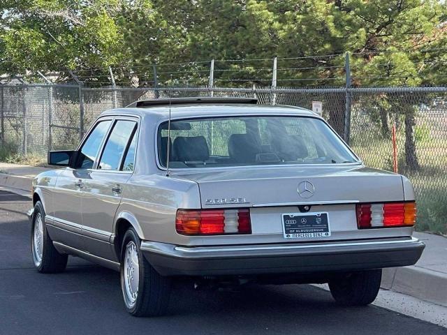 Photo 3 from auction – 1990 MERCEDES-BENZ 560 SEL with VIN WDBCA39E8LA553616