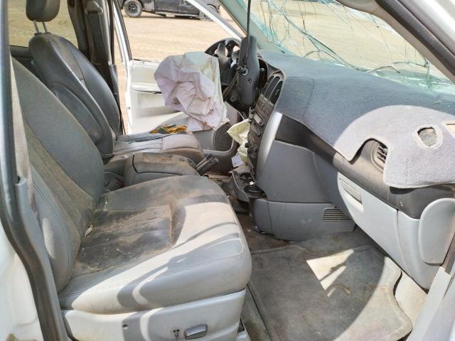 Photo 5 from auction – 2006 CHRYSLER TOWN & COU with VIN 2A4GP54L26R919485