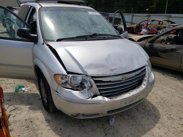 Photo 9 from auction – 2006 CHRYSLER TOWN & COU with VIN 2A8GP54L26R647826