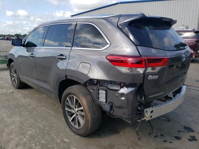 Photo 3 from auction – 2017 TOYOTA HIGHLANDER with VIN 5TDKZRFH2HS525361