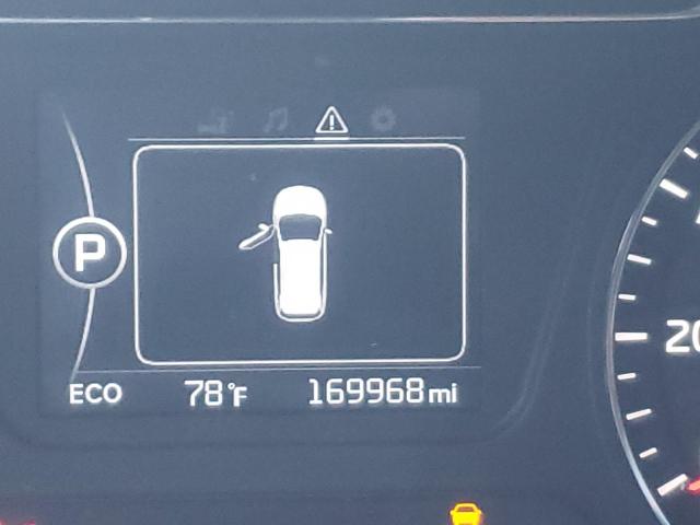 Photo 8 from auction – 2016 KIA SORENTO LX with VIN 5XYPG4A31GG076566