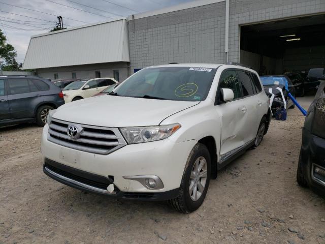 Photo 2 from auction – 2013 TOYOTA HIGHLANDER with VIN 5TDBK3EH8DS225885