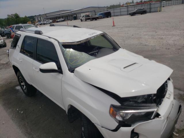 Photo 9 from auction – 2018 TOYOTA 4RUNNER SR with VIN JTEBU5JR9J5548280