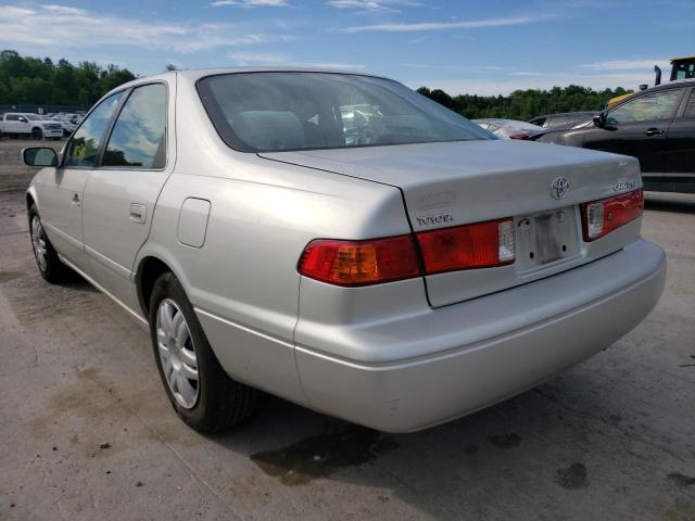 Photo 3 from auction – 2000 TOYOTA CAMRY CE with VIN 4T1BG22K7YU676332
