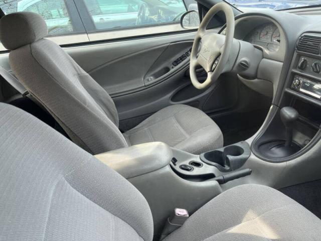 Photo 5 from auction – 2000 FORD MUSTANG with VIN 1FAFP444XYF139531
