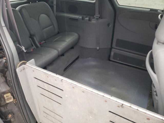 Photo 6 from auction – 2004 CHRYSLER TOWN & COU with VIN 2C8GP64L14R618049