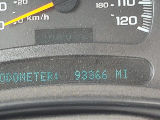 Photo 8 from auction – 2003 GMC YUKON with VIN 1GKEC13T43R283192