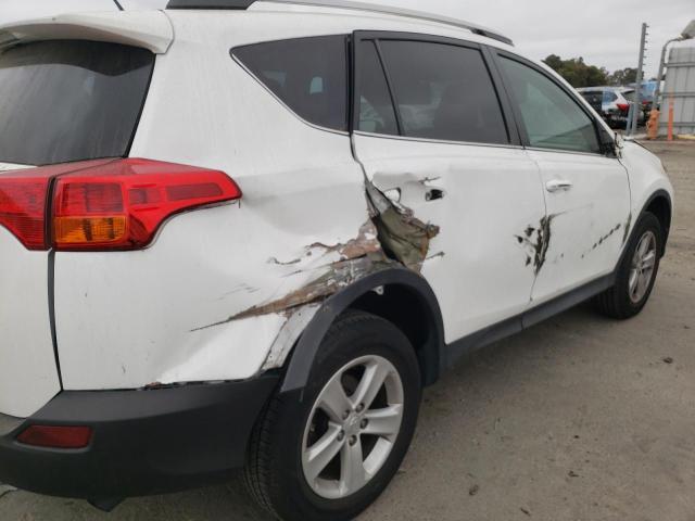 Photo 9 from auction – 2014 TOYOTA RAV4 XLE with VIN 2T3RFREV4EW203149