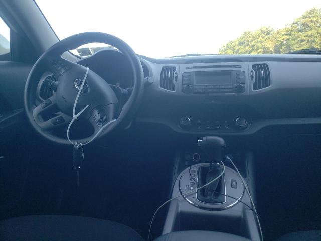 Photo 9 from auction – 2016 KIA SPORTAGE L with VIN KNDPBCAC7G7875757