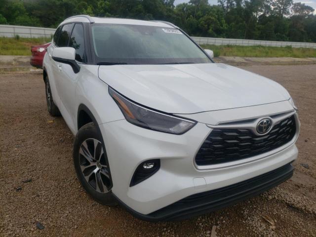 TOYOTA HIGHLANDER 2022 with VIN 5TDGZRAH9NS549519 - Photo from auction