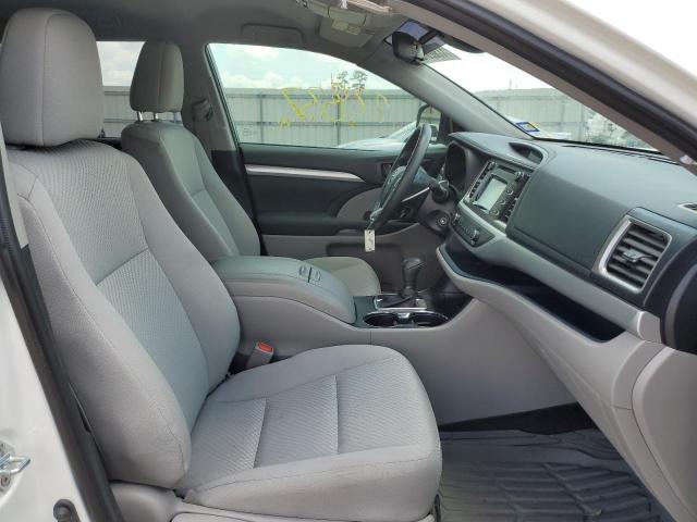 Photo 5 from auction – 2019 TOYOTA HIGHLANDER with VIN 5TDZZRFH7KS332788
