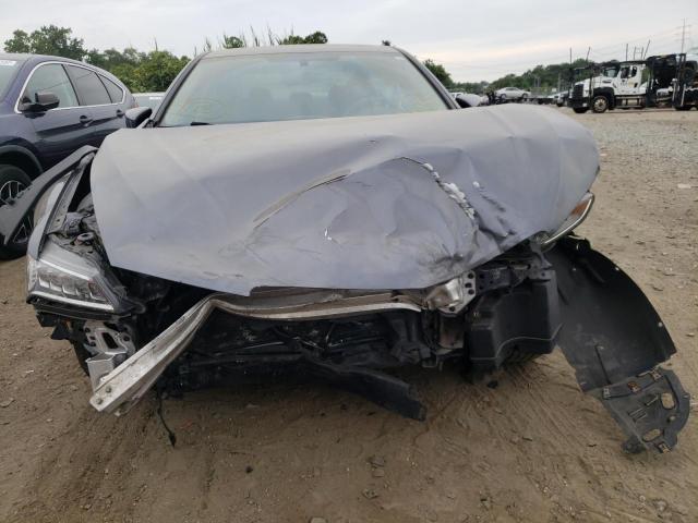 Photo 9 from auction – 2017 ACURA TLX with VIN 19UUB1F36HA009778