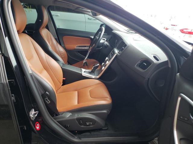 Photo 5 from auction – 2017 VOLVO S60 PREMIE with VIN LYV402HK9HB136791