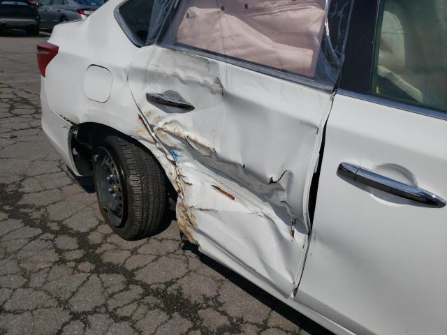 Photo 9 from auction – 2017 NISSAN SENTRA with VIN 3N1AB7AP5HY241897