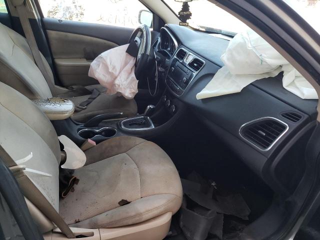 Photo 5 from auction – 2012 CHRYSLER 200 TOURIN with VIN 1C3CCBBB4CN331142