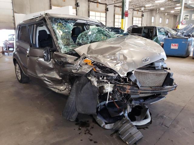 KIA SOUL + 2012 with VIN KNDJT2A6XC7403621 - Photo from auction
