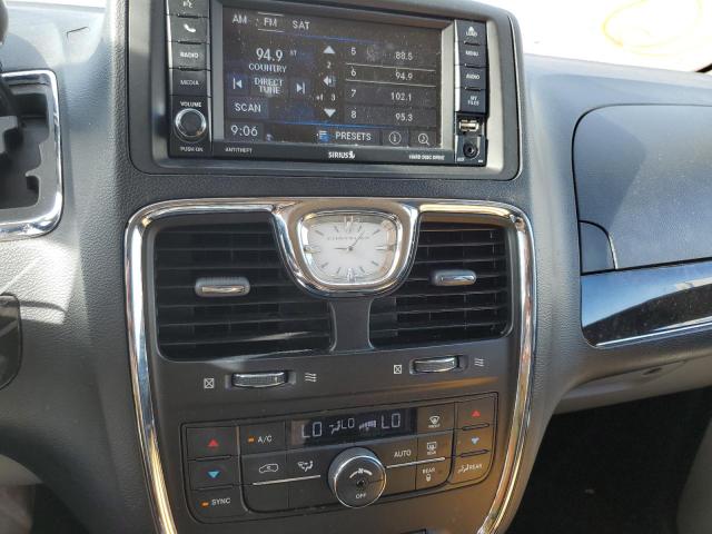 Photo 9 from auction – 2013 CHRYSLER TOWN & COU with VIN 2C4RC1BG2DR689811