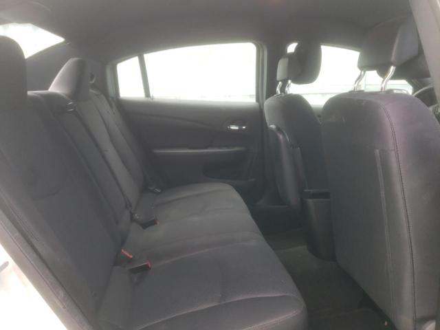 Foto 6 de la subasta – 2014 CHRYSLER 200 LX con VIN 1C3CCBAB2EN122681