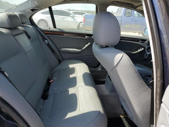 Photo 6 from auction – 2005 BMW 330 I with VIN WBAEV53485KM39121