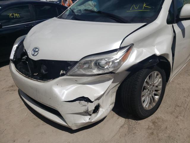 Photo 9 from auction – 2017 TOYOTA SIENNA XLE with VIN 5TDYZ3DC5HS878918
