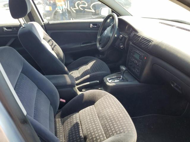 Photo 5 from auction – 2003 VOLKSWAGEN PASSAT with VIN WVWMD63B83P261958