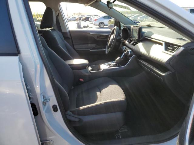 Photo 5 from auction – 2019 TOYOTA RAV4 LE with VIN 2T3H1RFV8KW021197