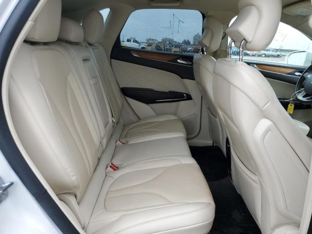 Photo 6 from auction – 2015 LINCOLN MKC with VIN 5LMTJ2AH7FUJ07258